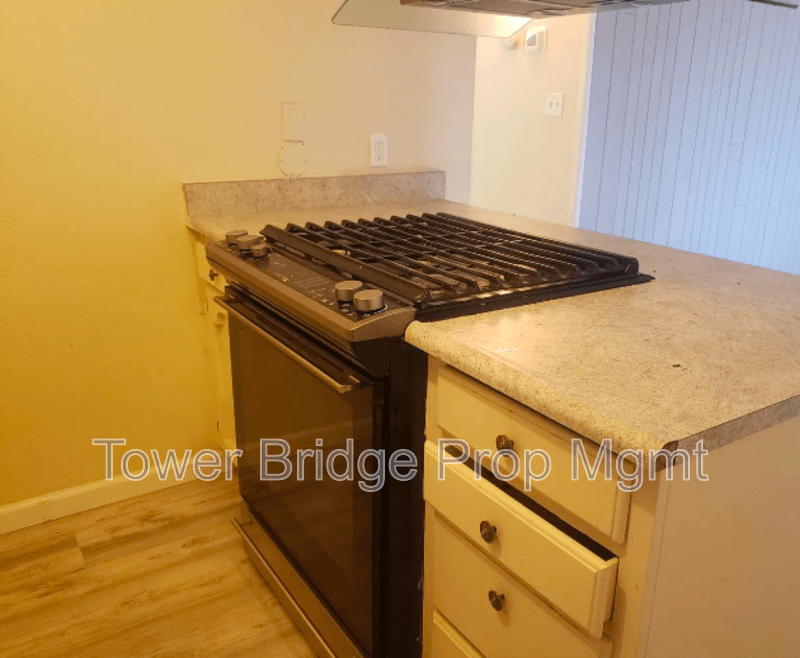 Sacramento Condo: 5402 Olympic Way
