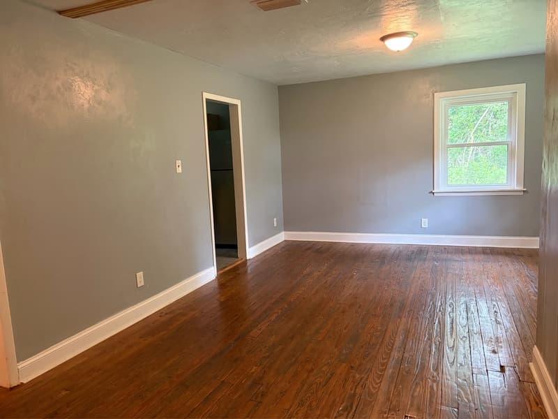Tallahassee House: 733 Putnam Drive