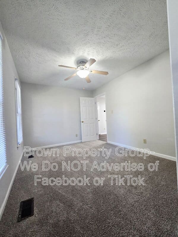 Raeford House: 202 Cobblestone Ct