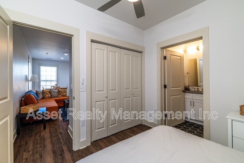 Alcoa Condo: 1110 Franck Street - 213