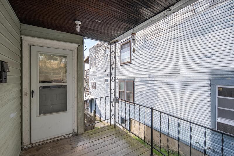 Rensselaer Condo: 1327 1st Street