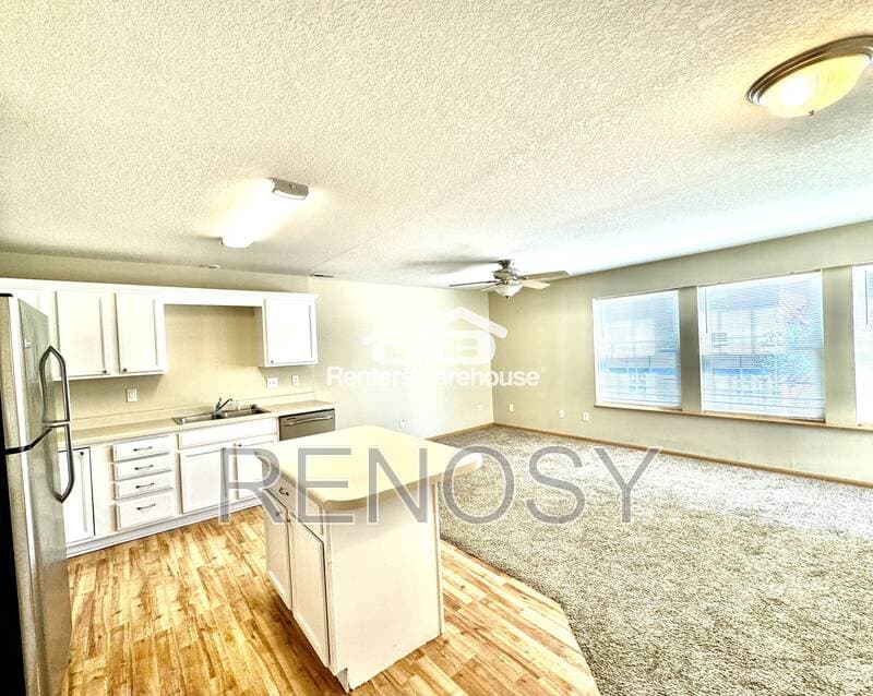 Ankeny House: 1228 SE Village View Lane