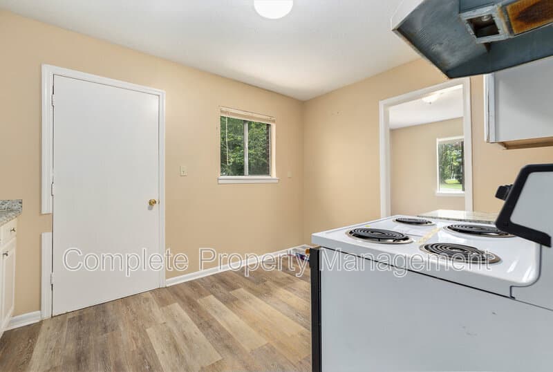Birmingham House: 3400 Walnut Avenue Southwest