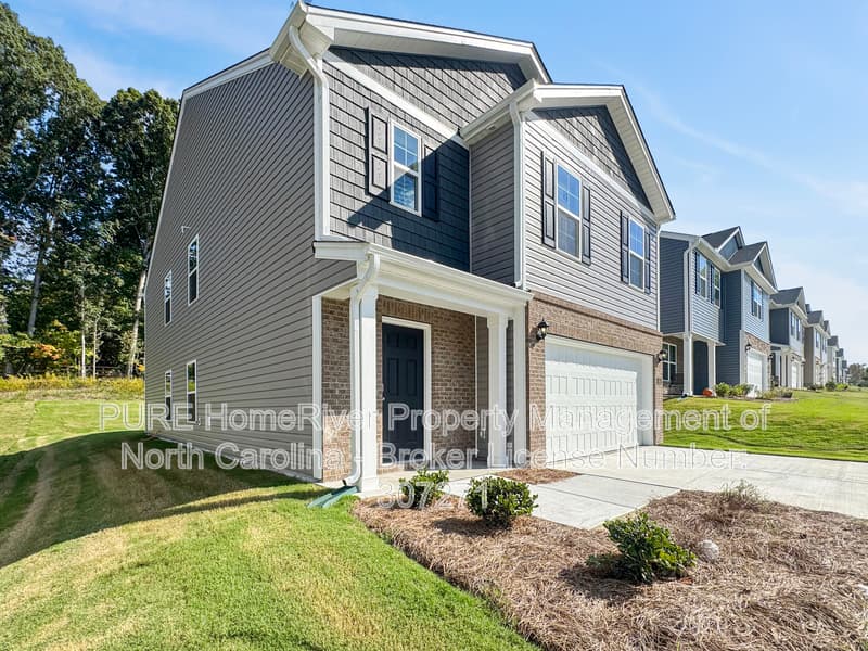 Winston Salem House: 4847 Mount Hope Dr