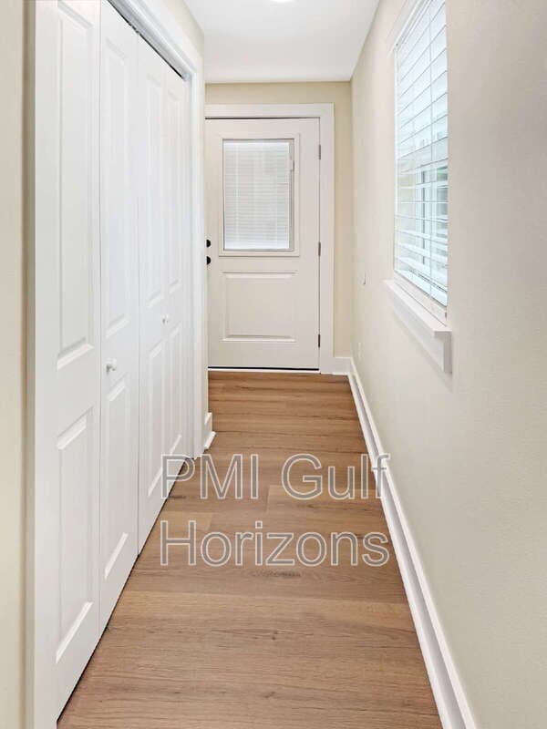 Pensacola House: 239 North K Street