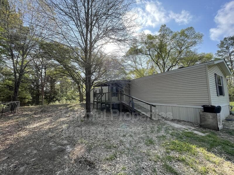 Tyler House: 15612 Tuscan Oaks