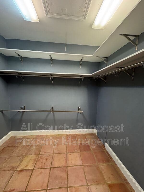 Tallahassee House: 2600 Lucerne Dr