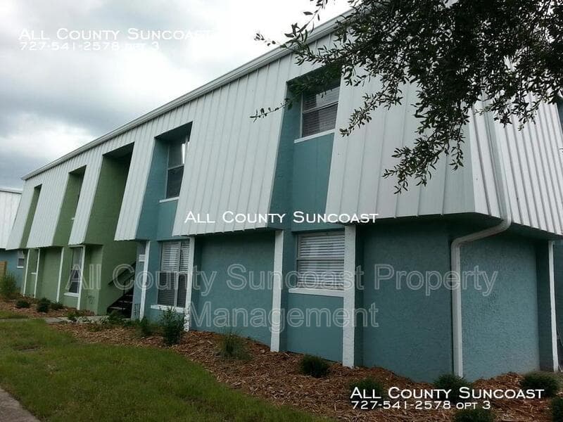 Pinellas Park Condo: 7450 35th St N #1002