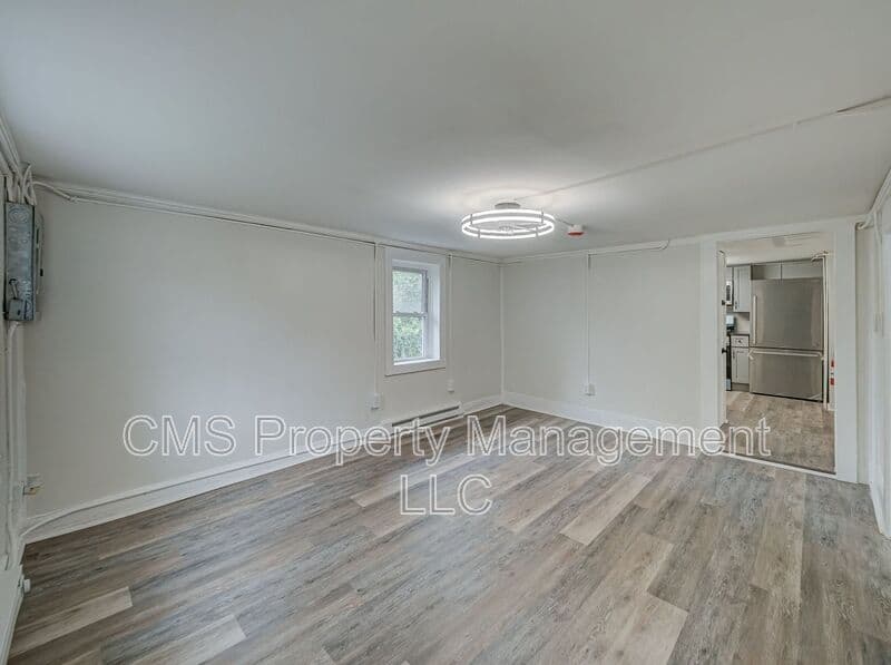 Somerville Condo: 148 Davenport Street