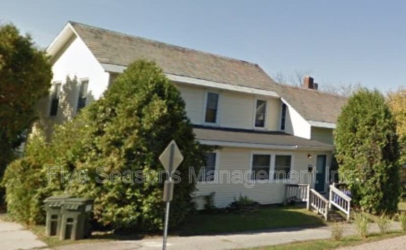 Burlington Condo: 80 Chase Street