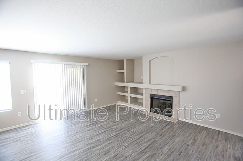 Litchfield Park House: 6132 N Florence Ave