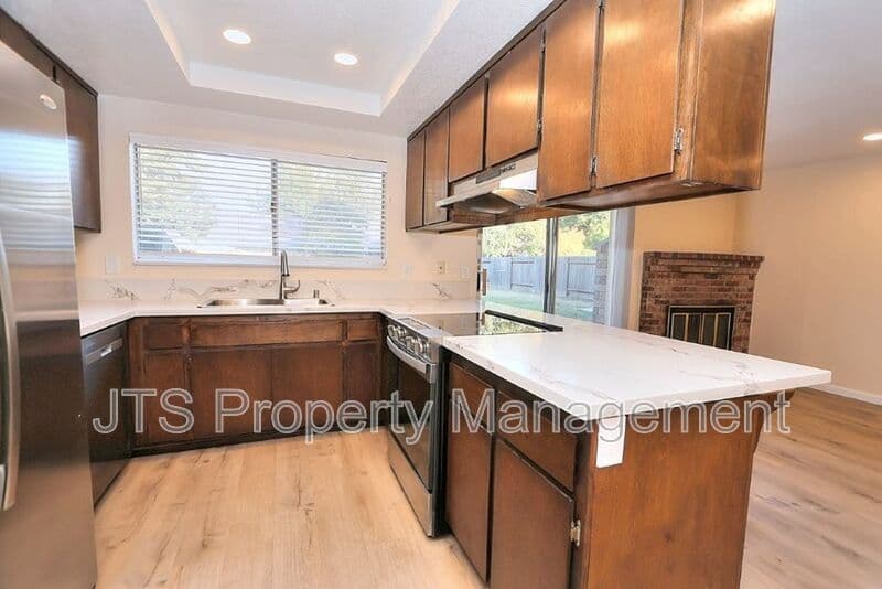 Citrus Heights Condo: 5512 Mike Arthur Ct