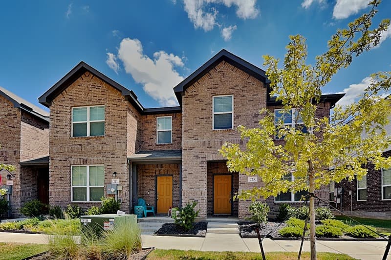 Fort Worth Condo: 225 Territory Trl
