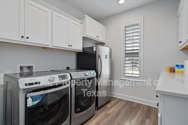 Georgetown House: 1138 Woodpark Lane