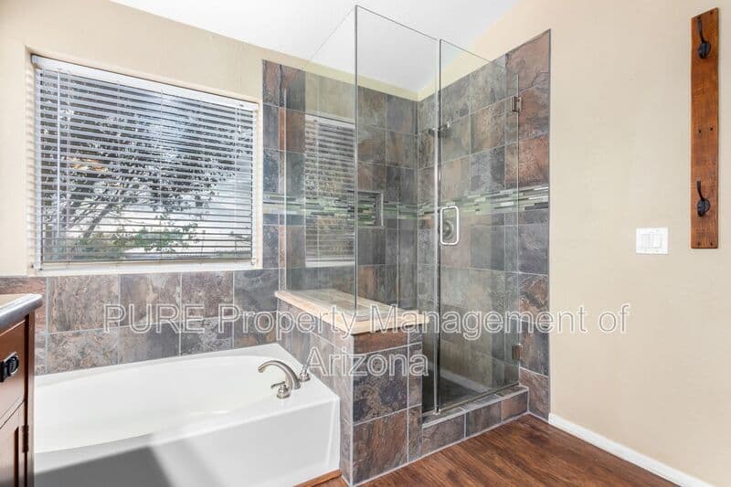 Gilbert House: 1729 W Harvard Ave