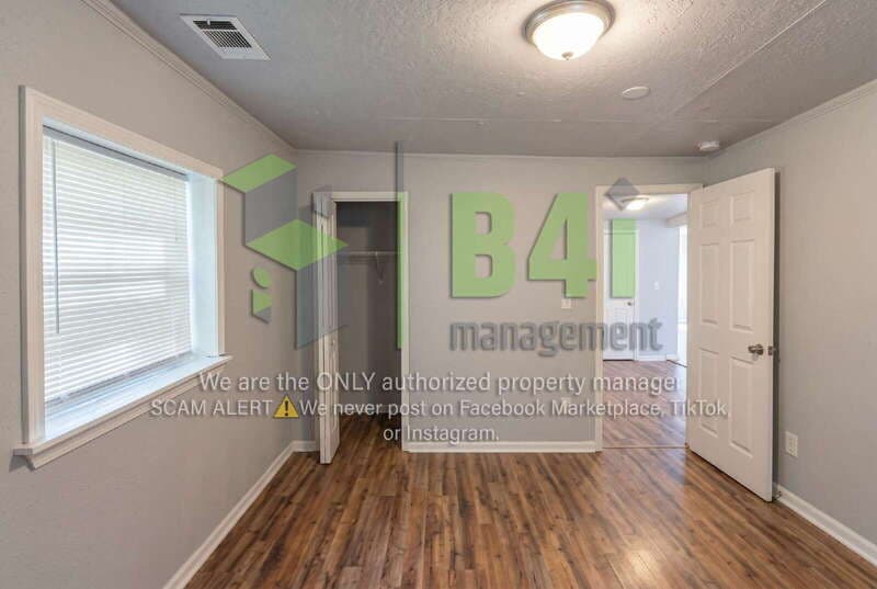 LaGrange House: 934 Motley Street