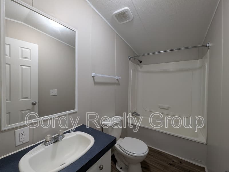 Grand Ridge House: 2146 Shadow Bay Drive