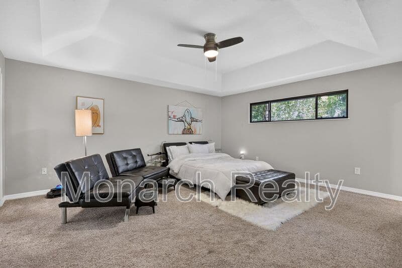 Gainesville House: 1326 Northwest 57th Street