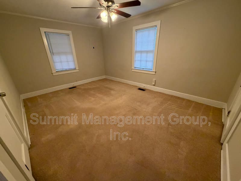 Covington House: 5118 Newton Drive NE