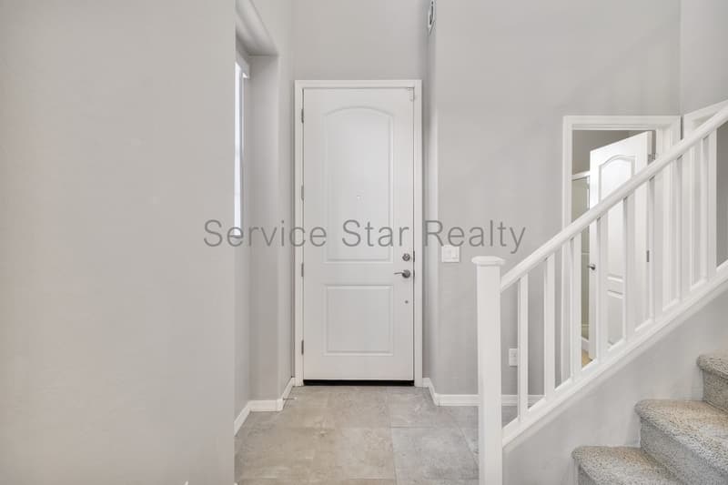 Phoenix House: 17214 N 9th Pl