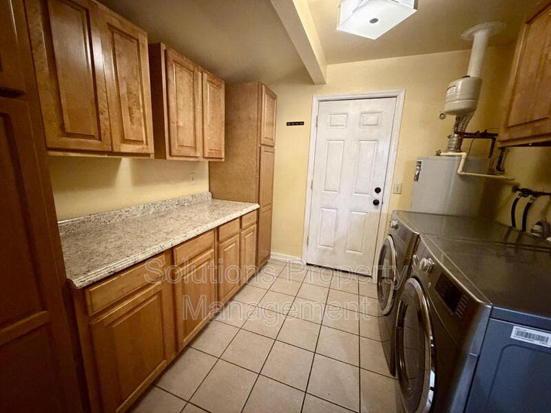 Rockledge House: 974 Golf St