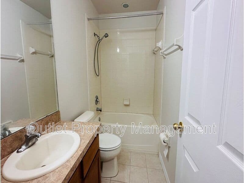 Orlando Townhome: 6114 Chapledale Drive