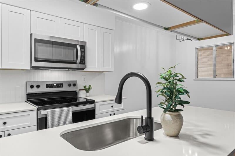 Austin Condo: 3704 Speedway