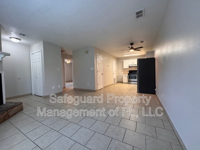 Pensacola Townhome: 6332 W Fairfield Dr
