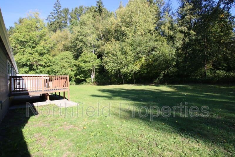 Tulalip House: 12105 26th Ave NE