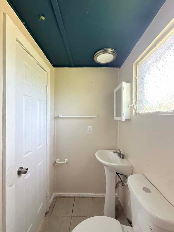 Nokomis House: 812 Padua Court