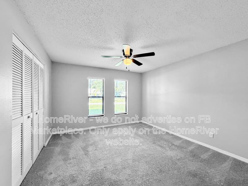 Edgewater House: 2811 Queen Palm Dr