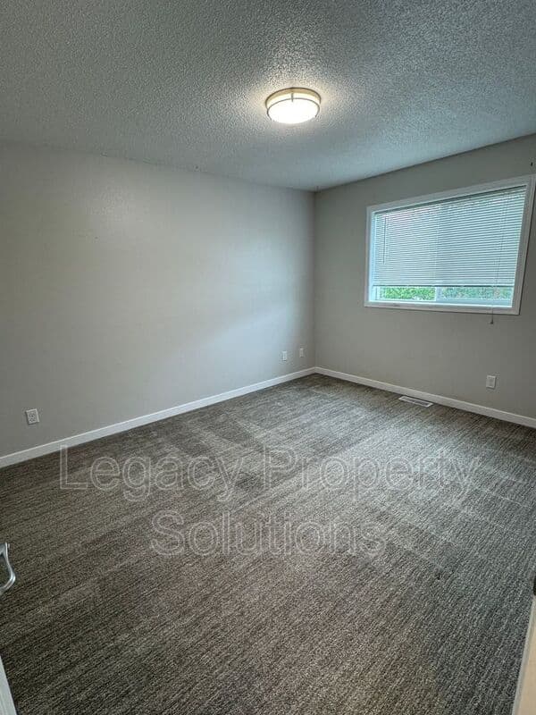 Mandan House: 3721 48th Street NW