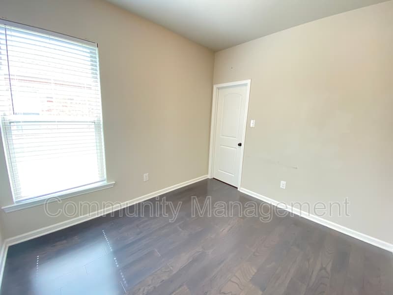 Prairieville House: 38445 Brown Rd