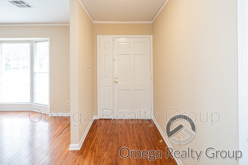 Montgomery House: 3117 Brentwood Dr