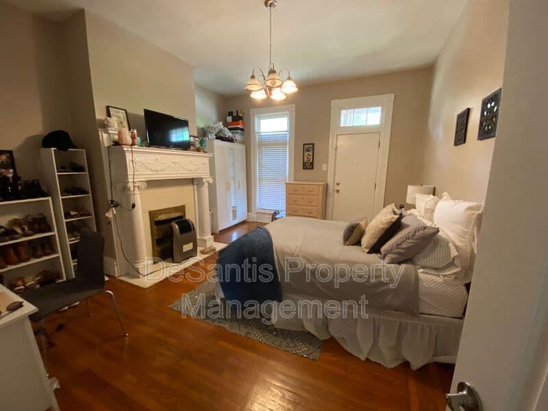Pittsburgh Condo: 5730 Holden Street