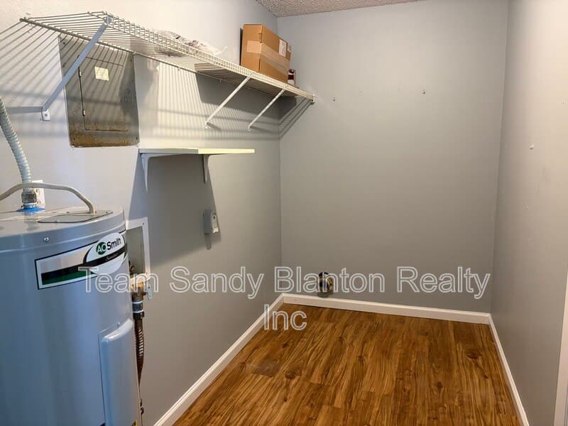 Pensacola House: 204 Brandywine Road