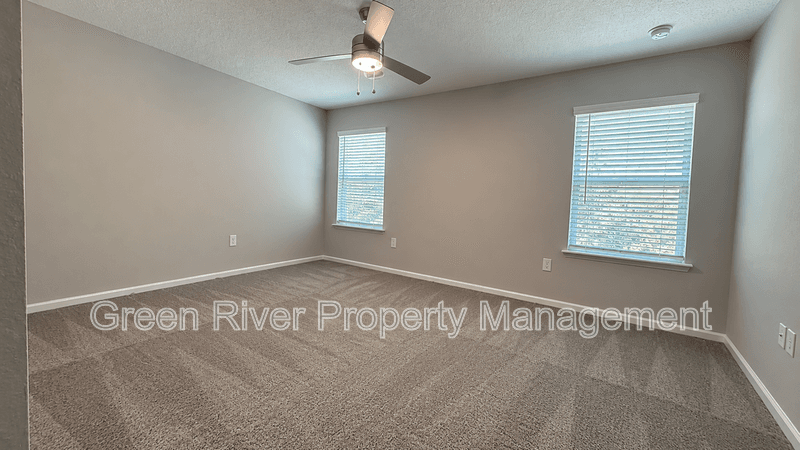 Jacksonville House: 1723 Carter Landing Boulevard