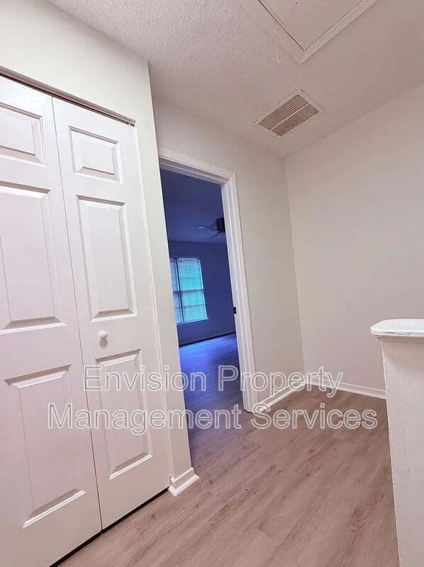 Jonesboro House: 702 Redland Drive