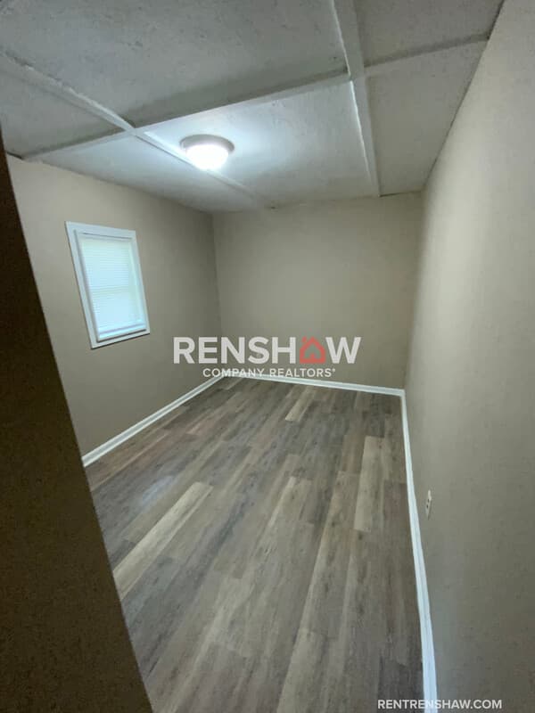 Jackson Condo: 16 Malone Rd