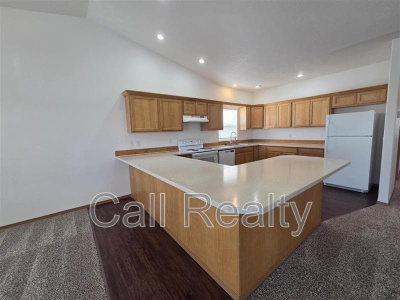 Airway Heights Condo: 825 S Russell st