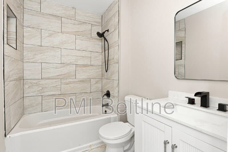 Atlanta House: 1164 Sells Avenue Southwest