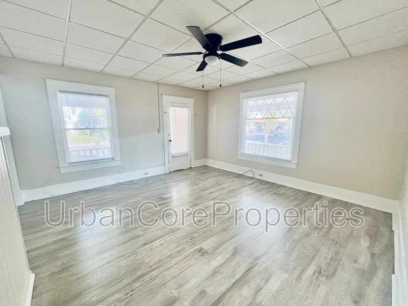 St. Petersburg Condo: 144 7th Ave N