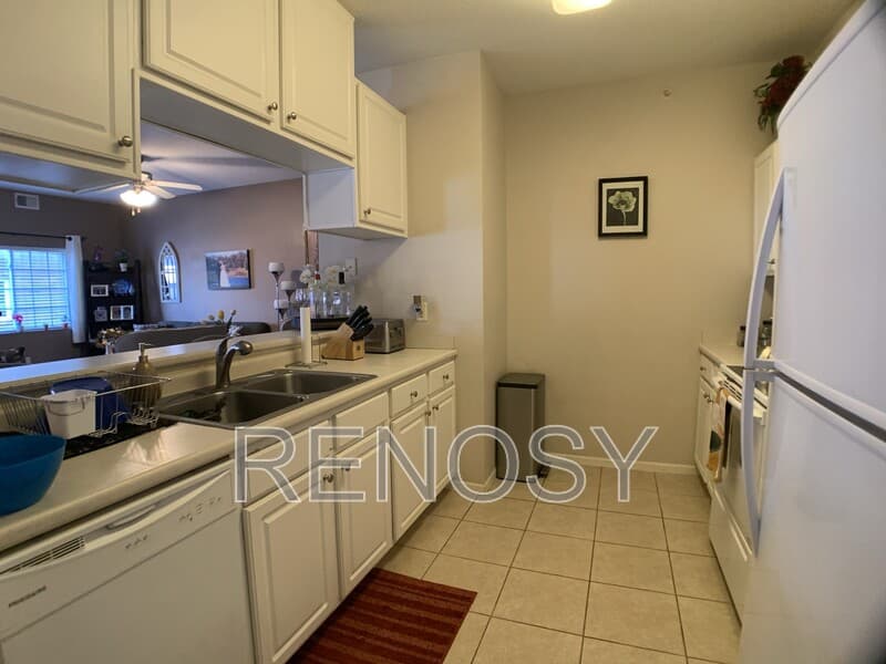 West Des Moines House: 6255 Beechtree Dr