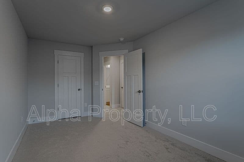 Moore Townhome: 1326 Maplesmith Way