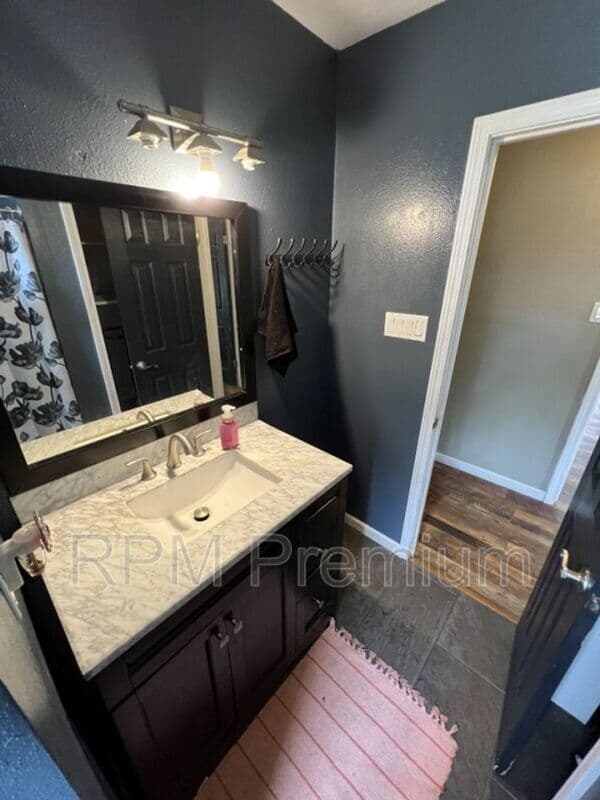 Denham Springs House: 8725 Fairoaks St