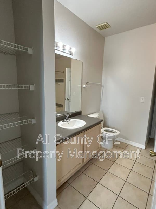 Orlando Condo: 6627 Queens Borough Ave