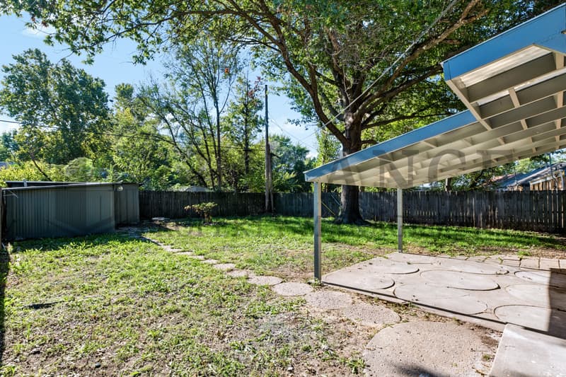 Wichita House: 760 South Mission Road