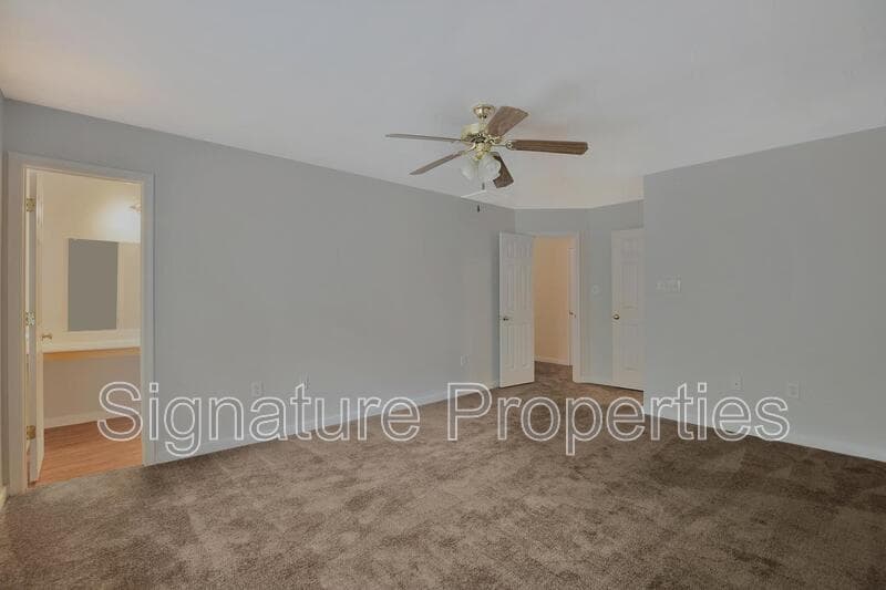 Midlothian House: 4046 Anita Ave