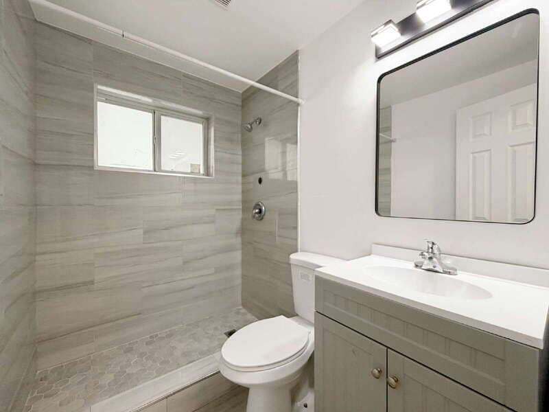 Hollywood House: 5716 Mayo Street