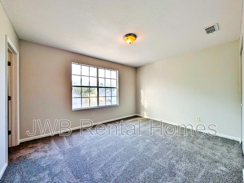 Atlantic Beach Townhome: 79 W 5th St
